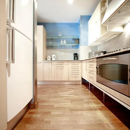 Apartment Stylish Center