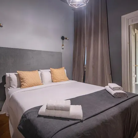 Stylish Center Apartment